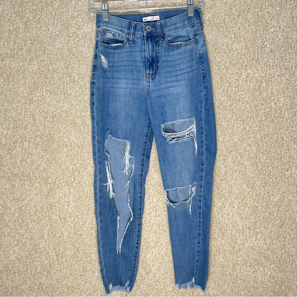 Mom Jeans high rise distressed juniors size 1 pockets belt loops thrashed jeans
